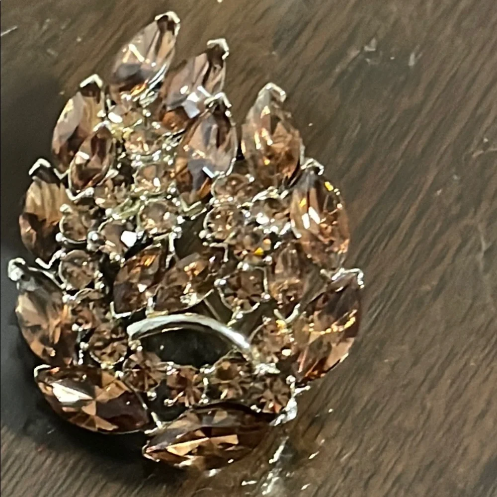 Weiss vintage Brooch with Amber Gems - Picture 6 of 6